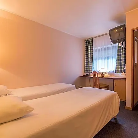 Hotel Campanile 2*